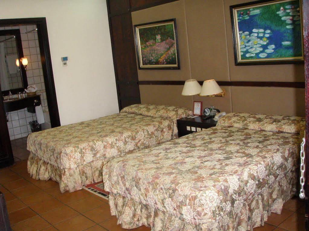 Thanh Thuy Hotel Dalat Esterno foto